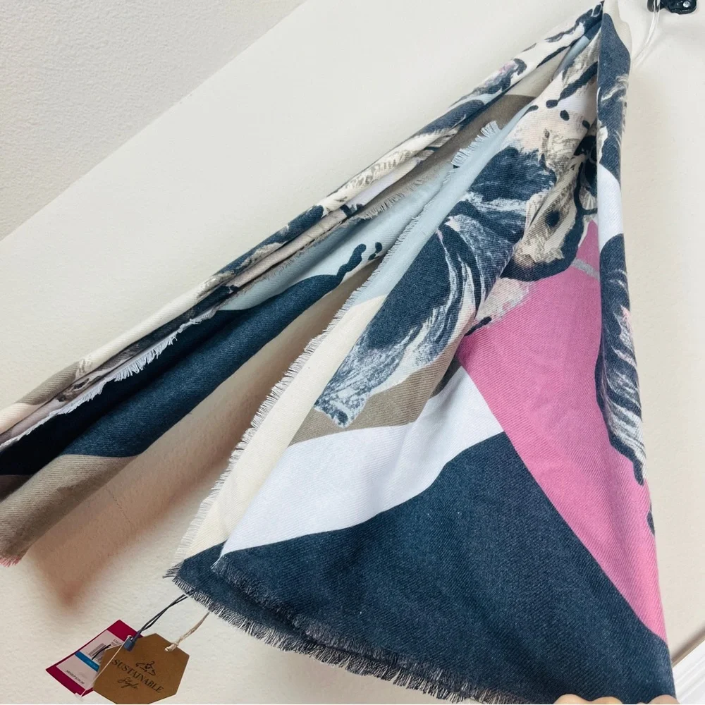 VINCE CAMUTO Floral Fringe Large Scarf Wrap NWT $38